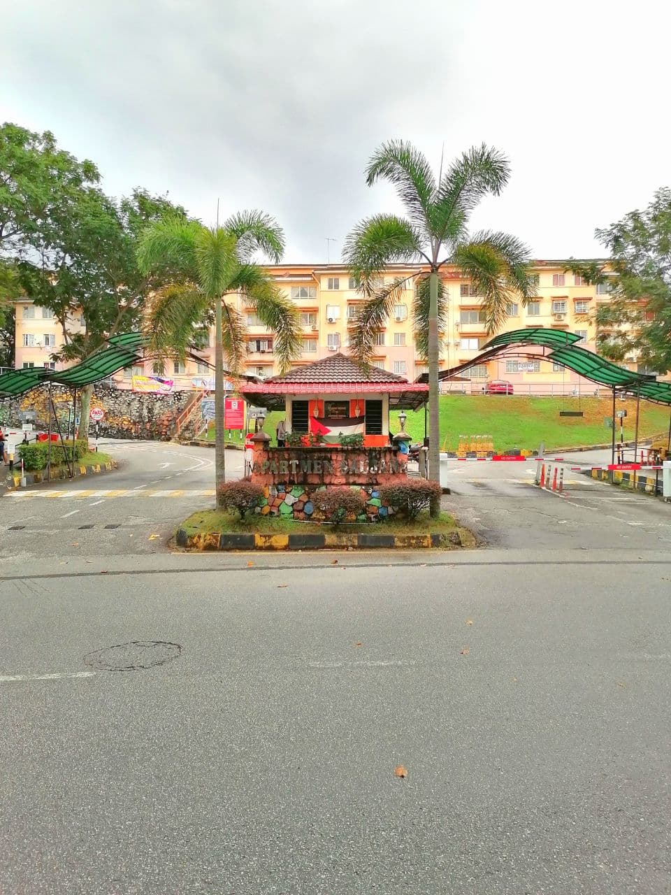 Apartment Saujana Damansara Damai Petaling Jaya - Image 1