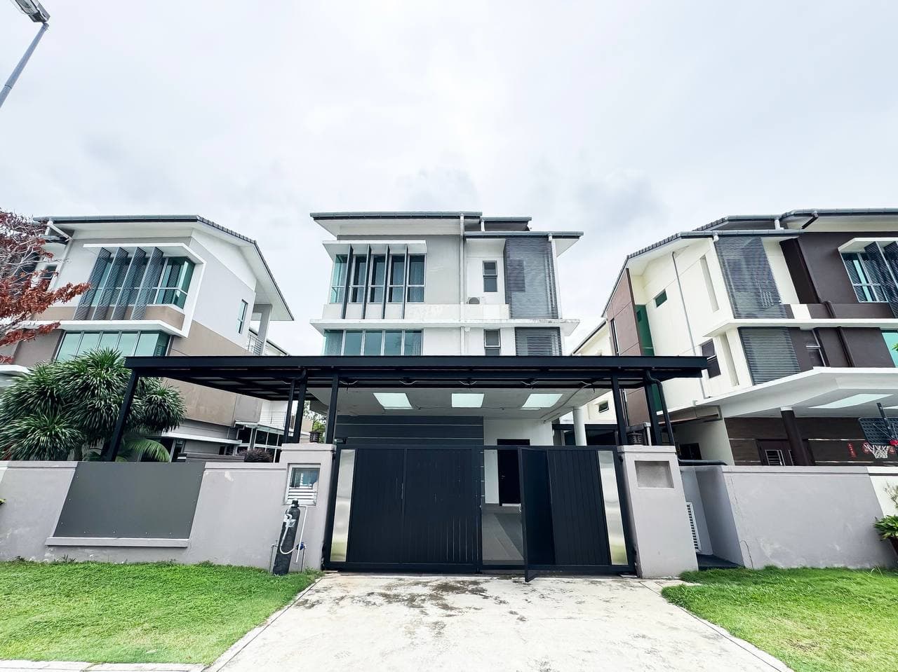 Nice Bungalow Impian Ambang Botanic 2 Klang - Image 1