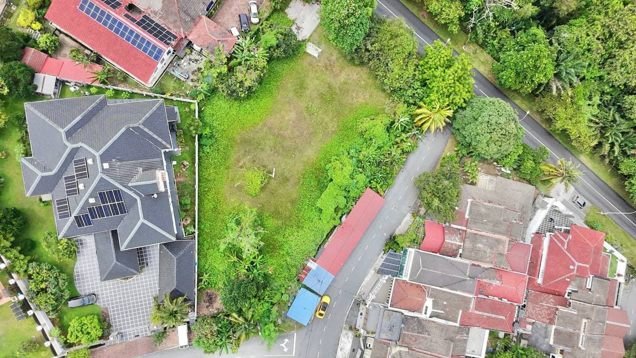 Corner Bungalow Lot Seksyen 4 Bandar Baru Bangi - Image 1