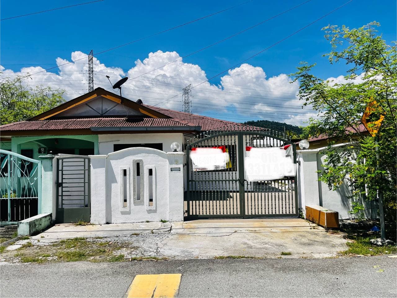 Semi Detached Single Storey House at Selayang Mutiara - Image 1