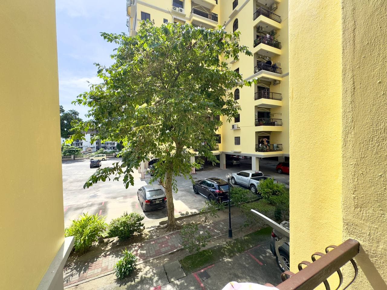 Sri Manja Court Condominium Taman Sri Manja Petaling Jaya - Image 1