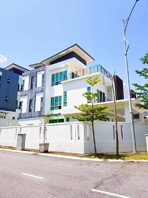 3 Storey Semi-D Suria Villa Bandar Sungai Long Kajang