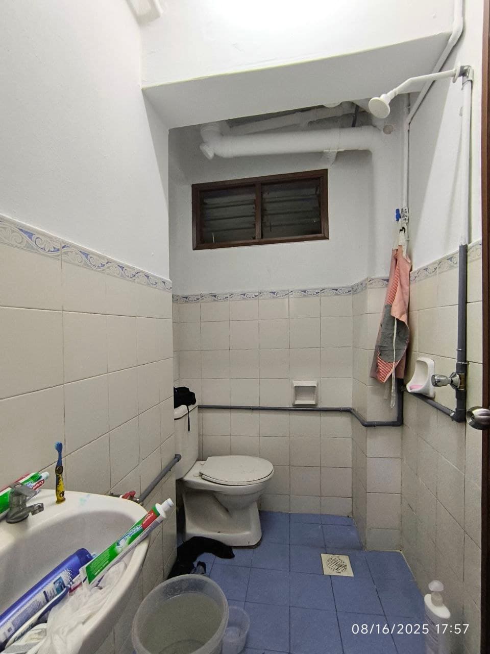 Partially Furnished Tasik Height Apartment Bandar Tasik Selatan Kuala Lumpur - Image 1