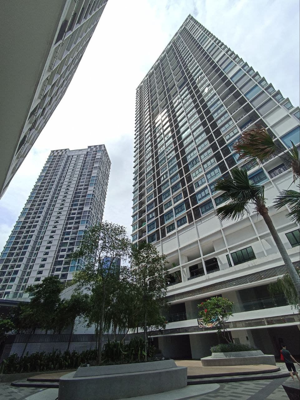 Condo Unit Parisien I-city Shah Alam - Image 1