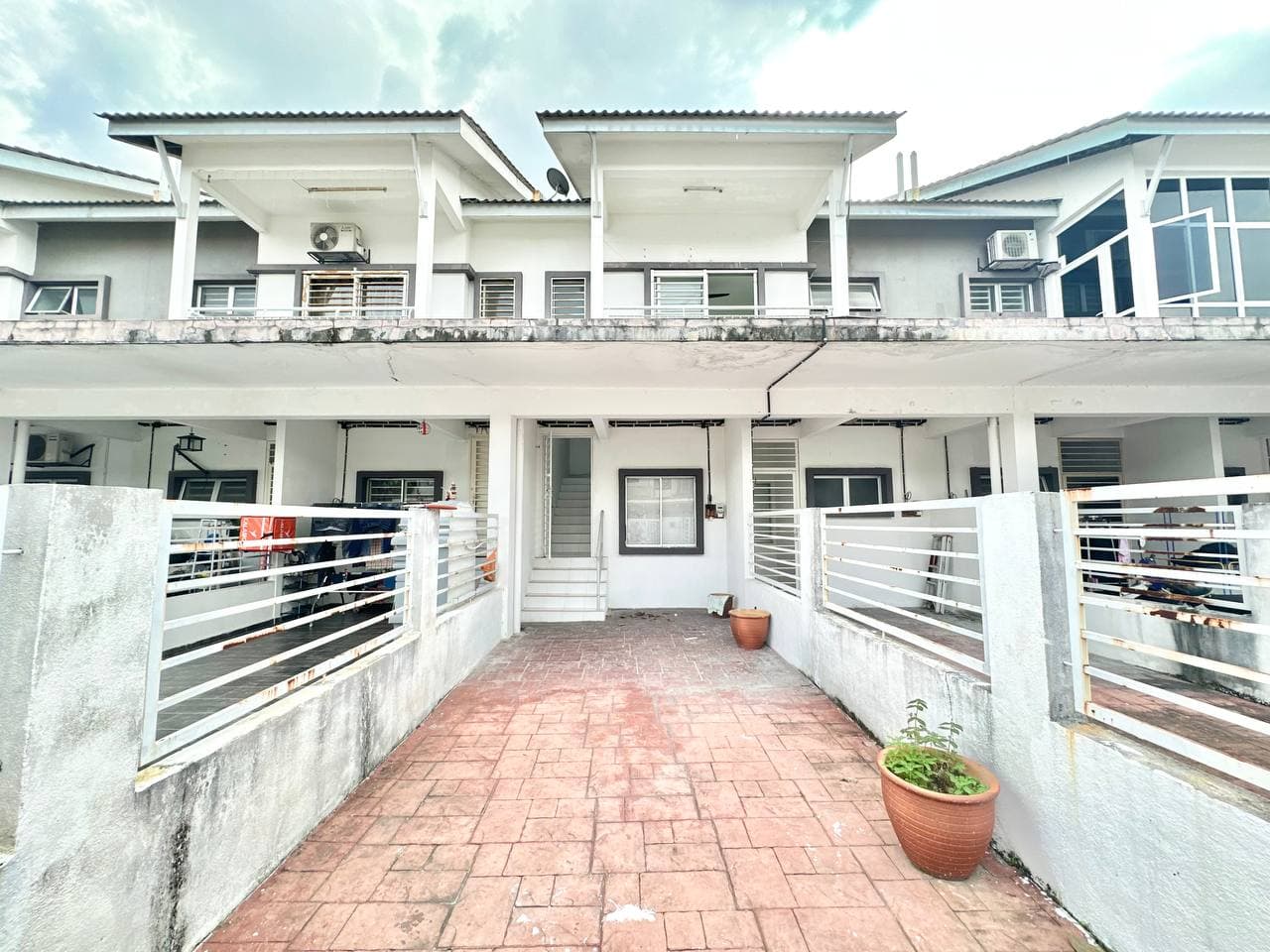 The Lake Residence Taman Putra Perdana - Image 1
