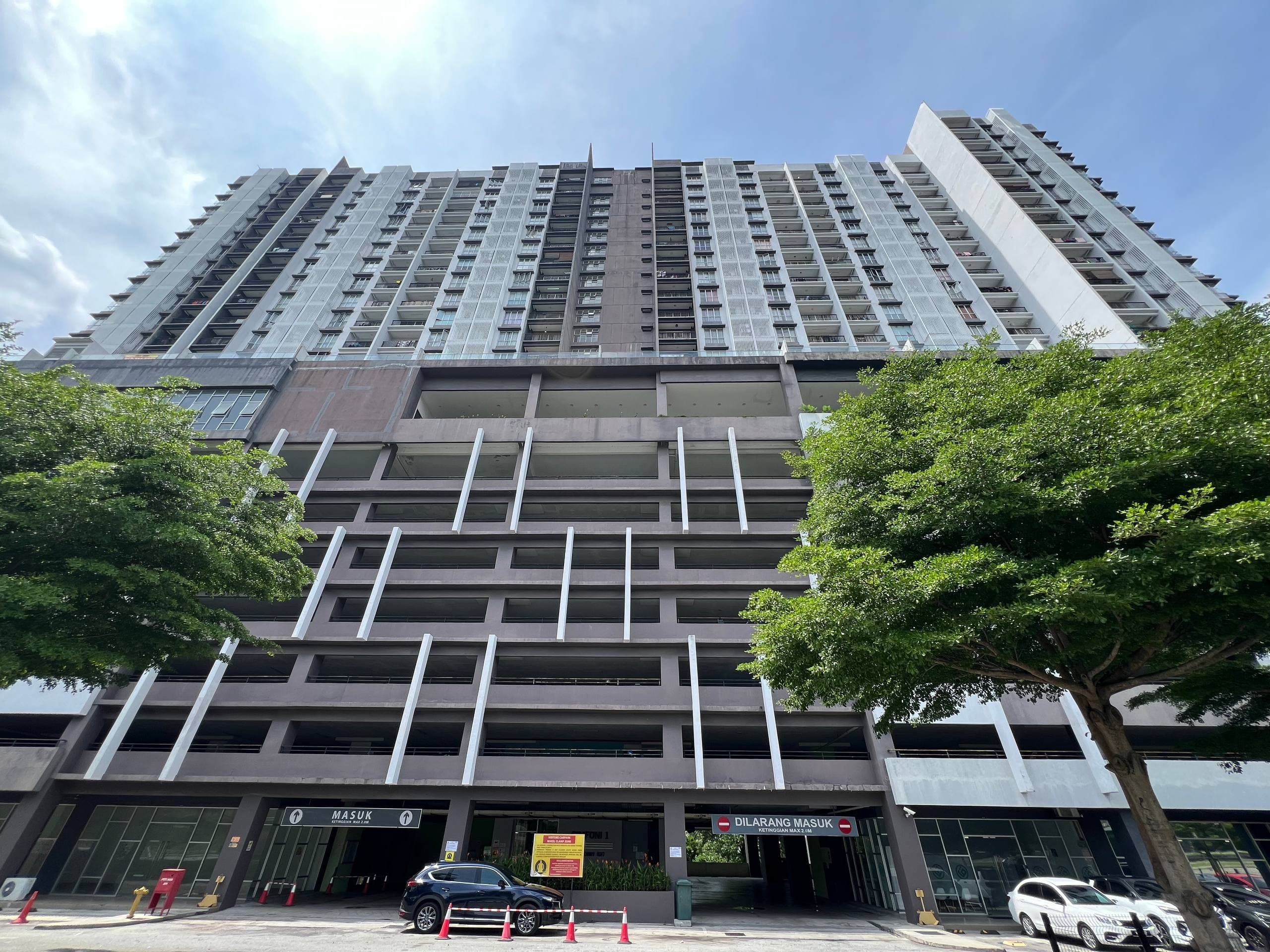 Fully Furnished Simfoni 1 Condominium Bandar Teknologi Kajang - Image 1