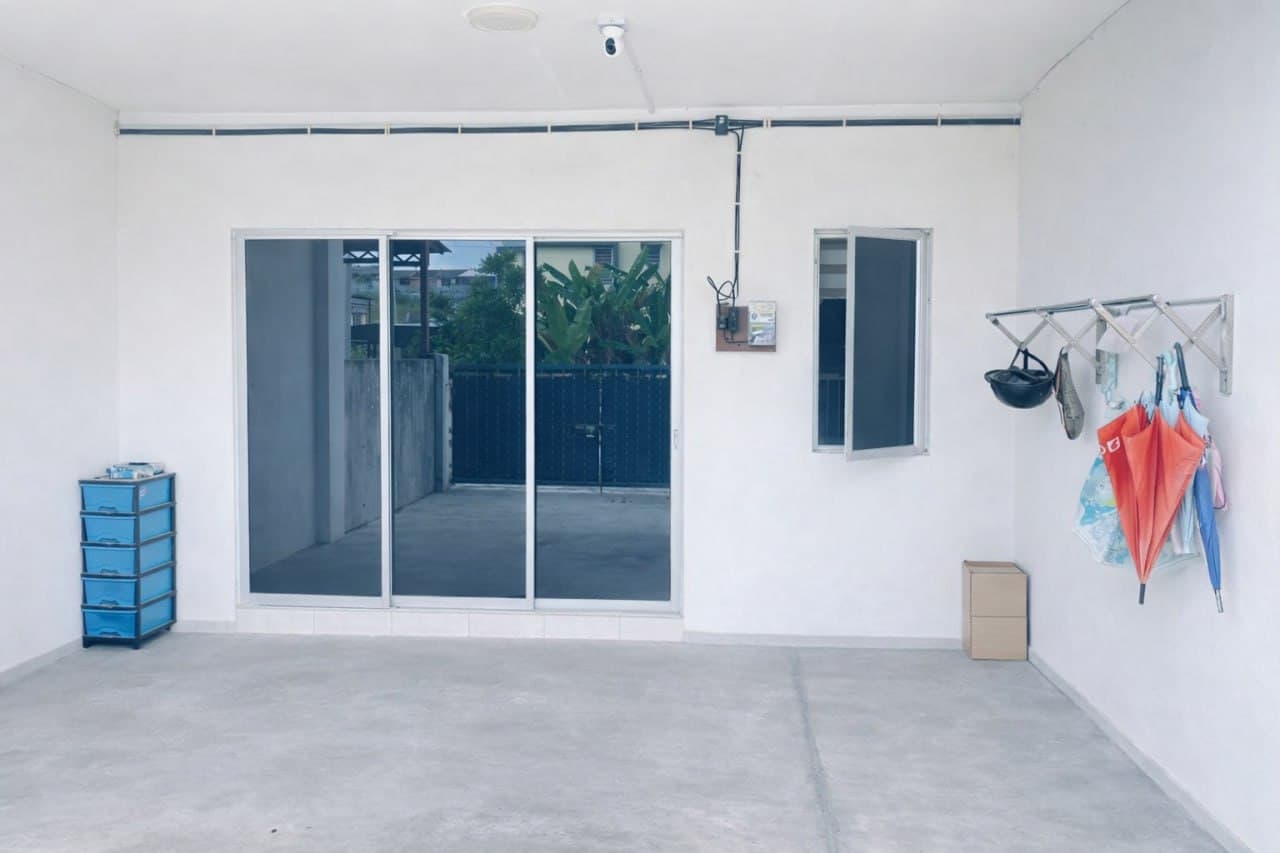 Facing Open Gated Guarded Teres 2 Tingkat Sari Alamanda Rawang - Image 1
