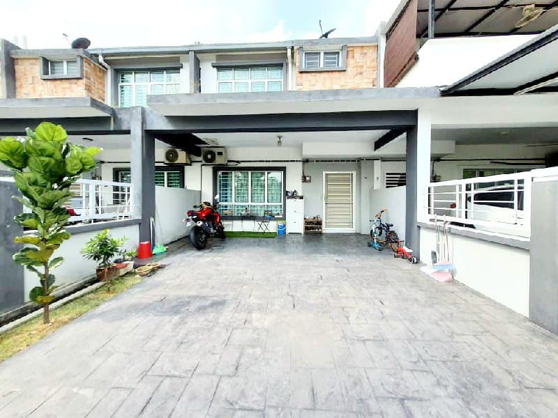 2 Storey Taman Pelangi Semenyih Raflesia - Image 1