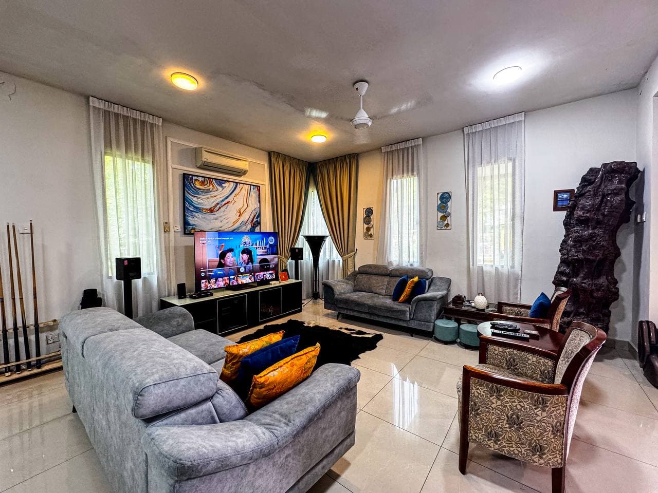 Corner Lot Bungalow House Aman Perdana Klang - Image 1