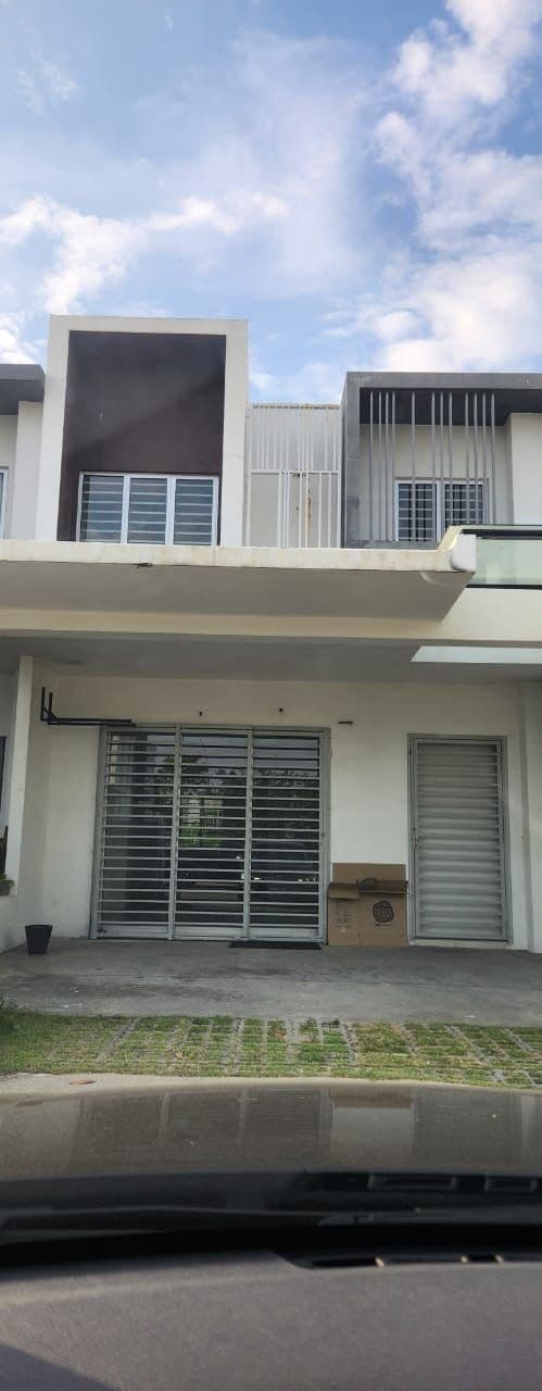 2 Storey Terrace House Casa View Cybersouth Cyberjaya - Image 1