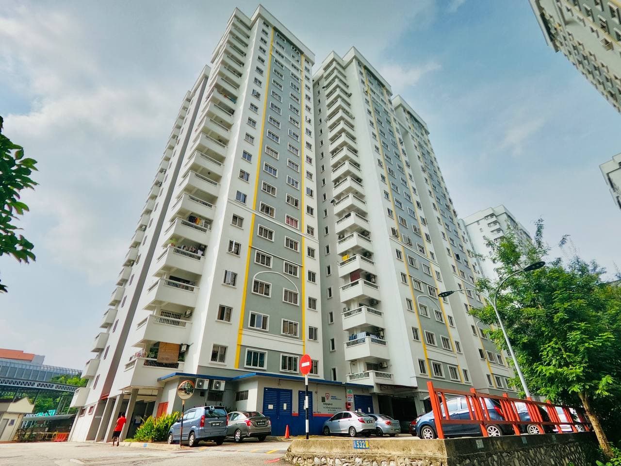 Fully Furnished Level 1 Pelangi Damansara Kota Damansara Selangor - Image 1