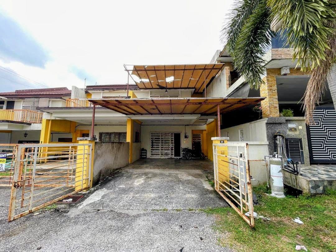Double Storey Desa Salak Permai Salak Tinggi Sepang Near Nilai - Image 1