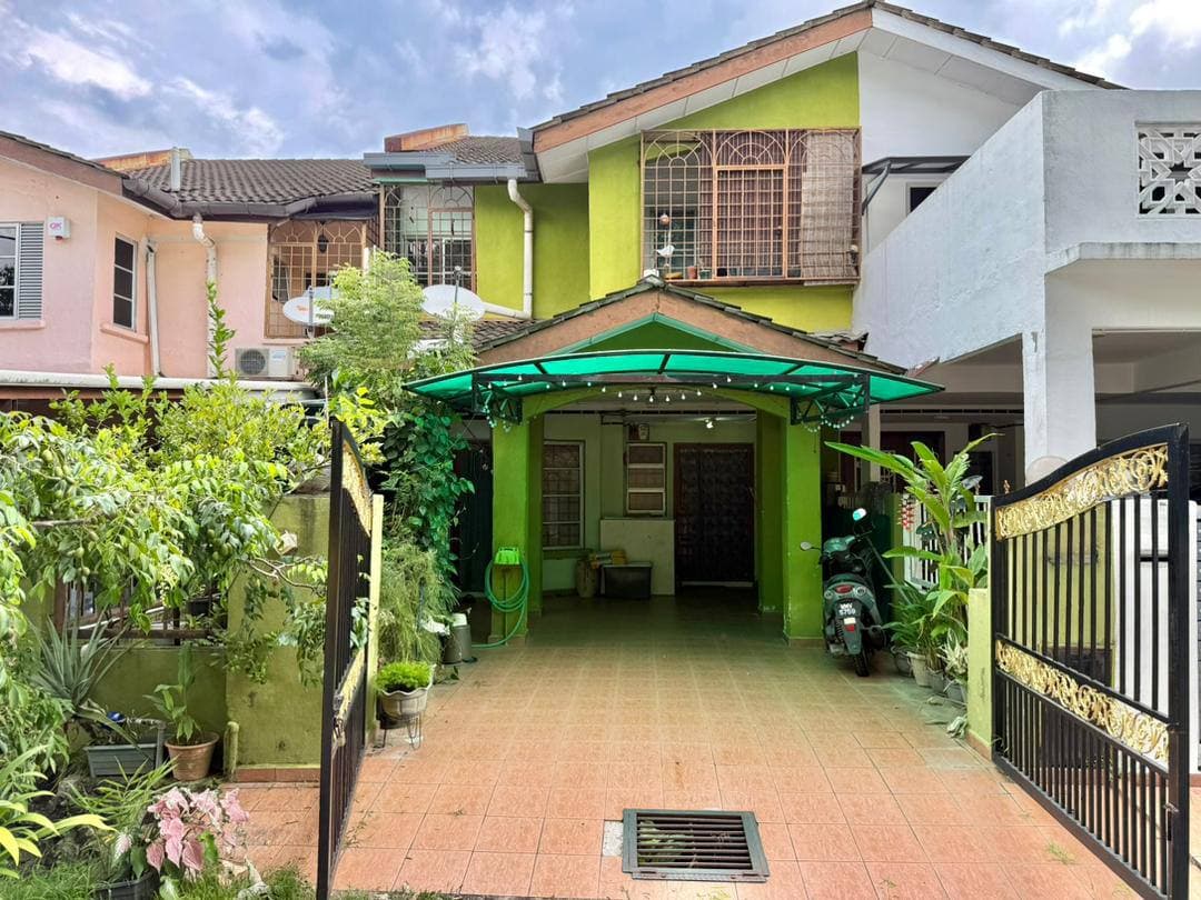2 Storey Terrace Bandar Baru Bangi Seksyen 4 - Image 1
