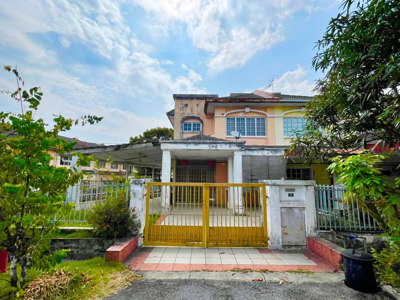 Corner Lot Double Storey Terrace House Taman Sri Putra Sungai Buloh - Image 1