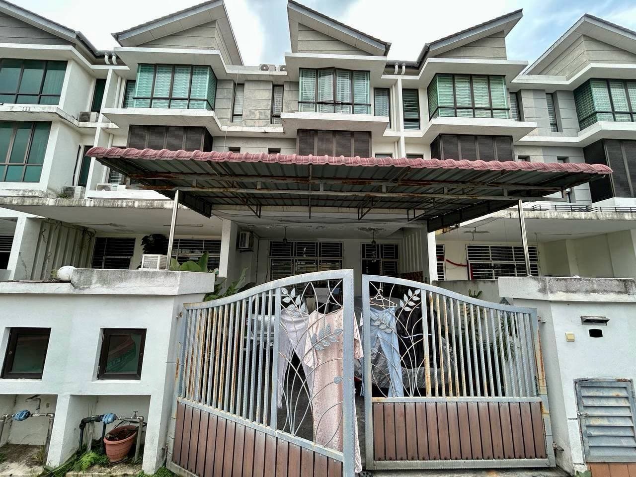 2.5 Storey Taman Putra Impiana Puchong - Image 1