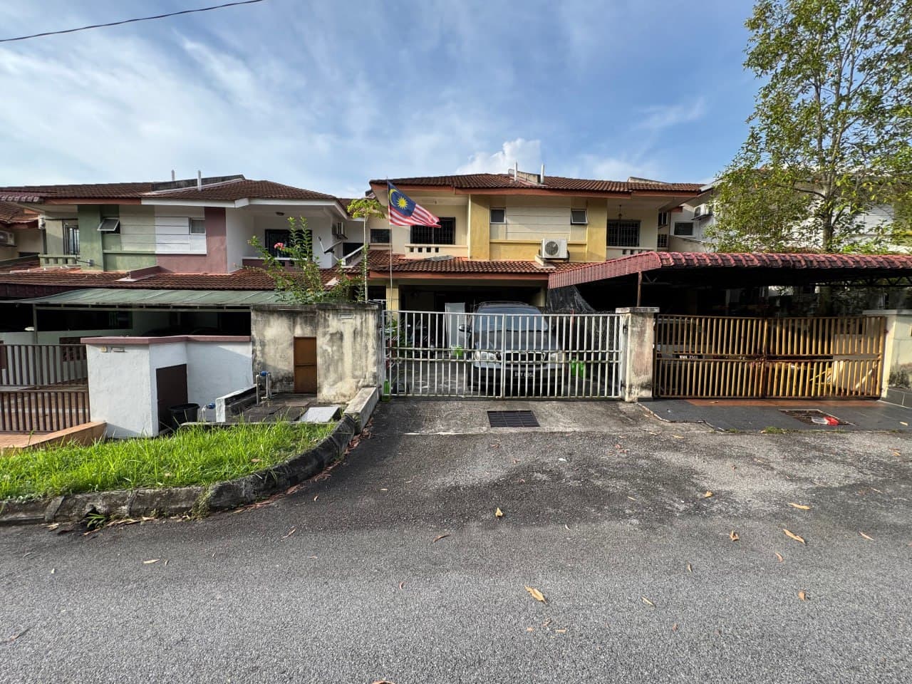 2 Storey Terrace Seksyen 6 Bukit Mahkota Bangi - Image 1