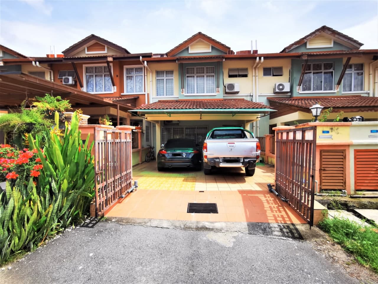Good Location 2 Storey Terrace Seksyen 5 Bandar Seri Putra Bangi - Image 1