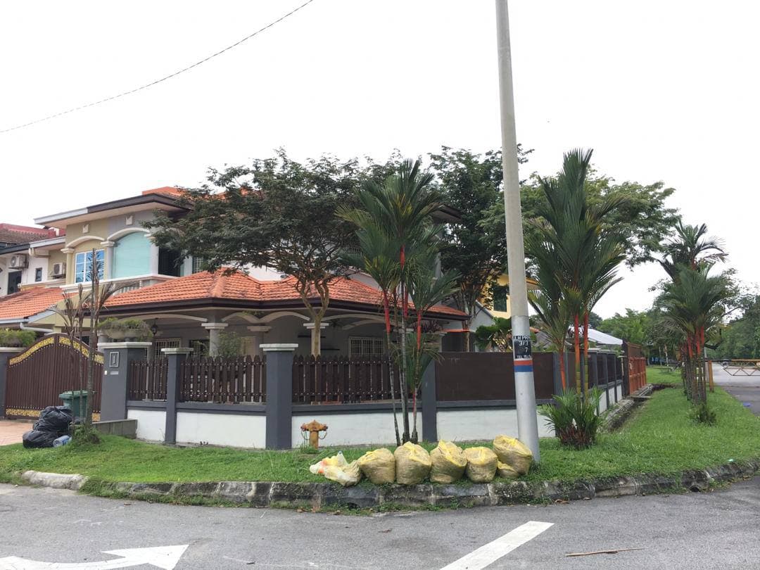 Corner Lot Double Storey Puchong Prima Puchong