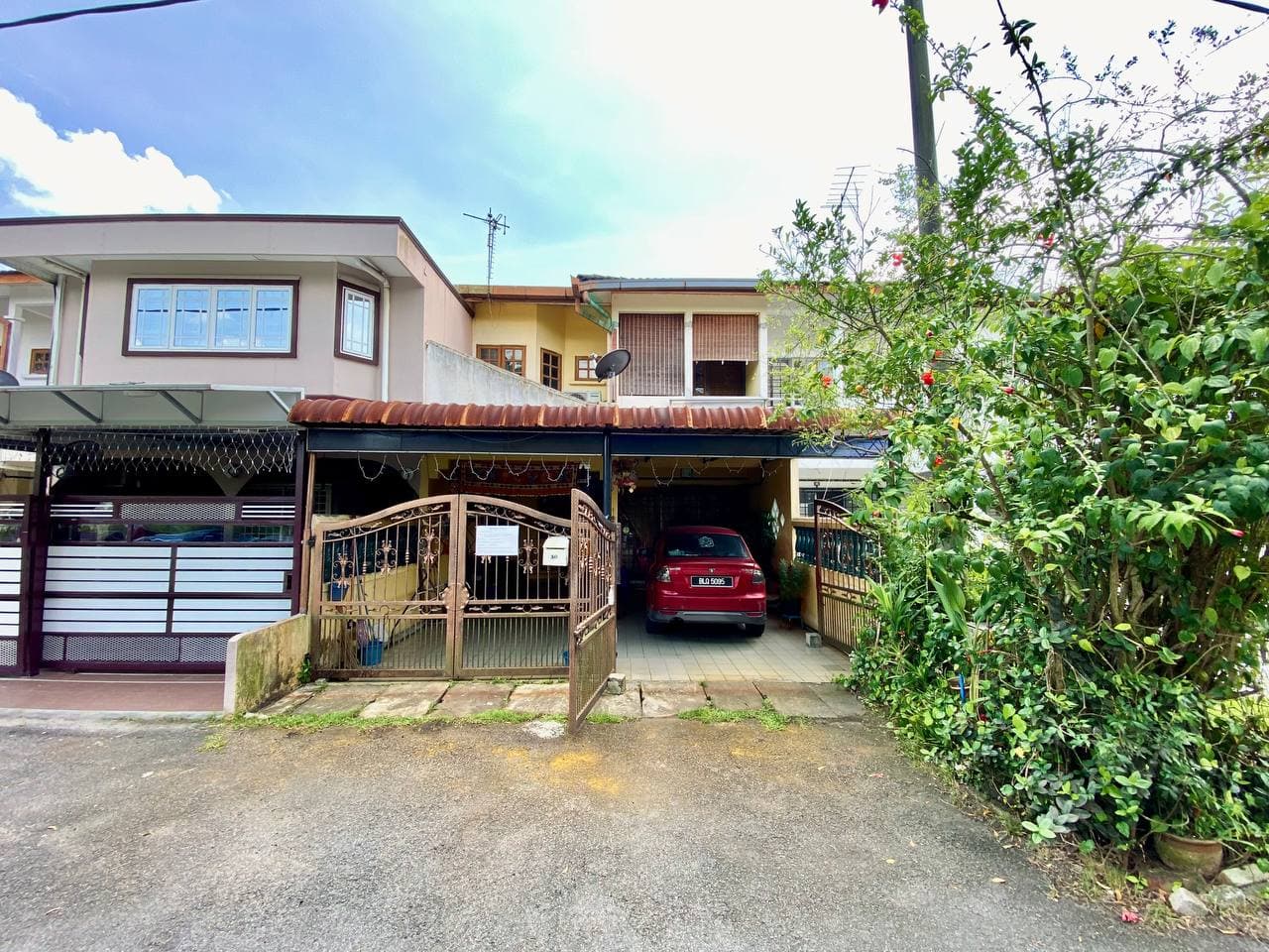 Renovated Double Storey Terrace House Facing Open at Taman Klang Perdana - Image 1
