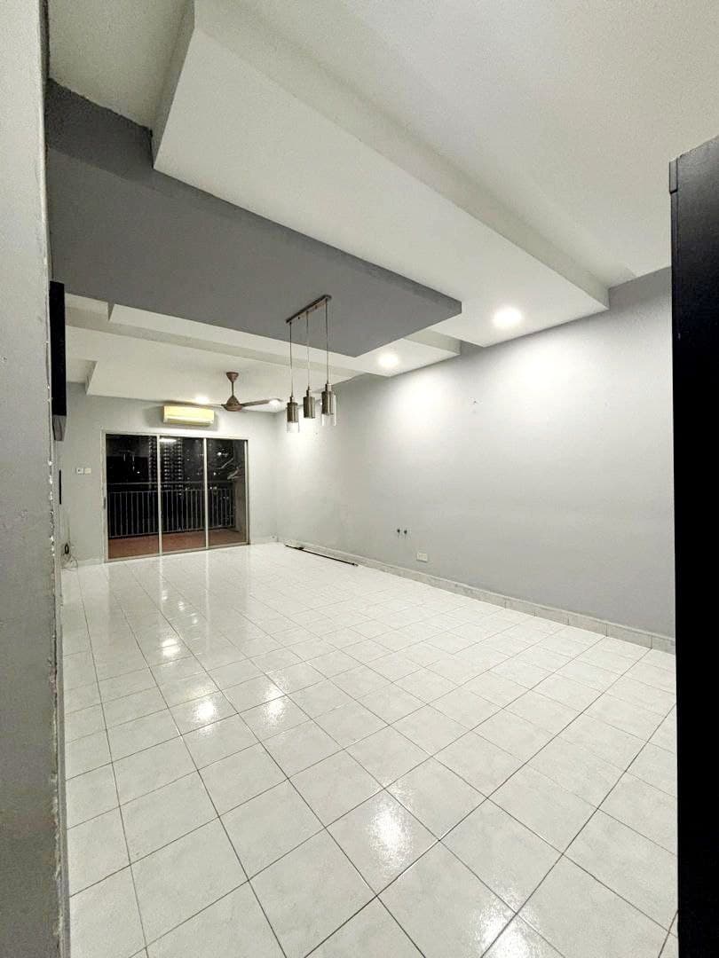 Vista Amani Condominium Jalan Tasik Permaisuri Cheras KL Renovated - Image 1