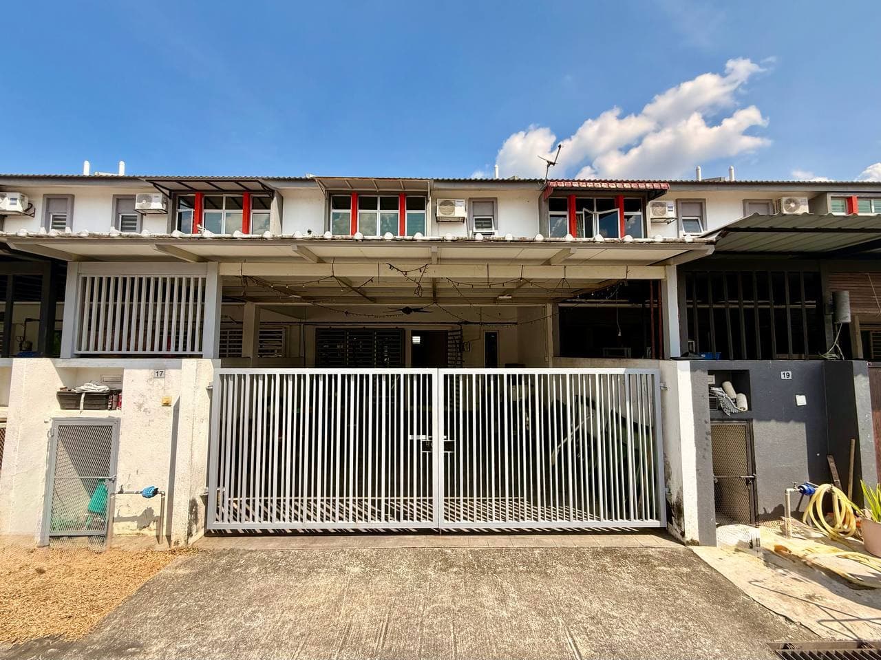Double Storey Terrace Taman Adenium Bukit Beruntung Rawang - Image 1