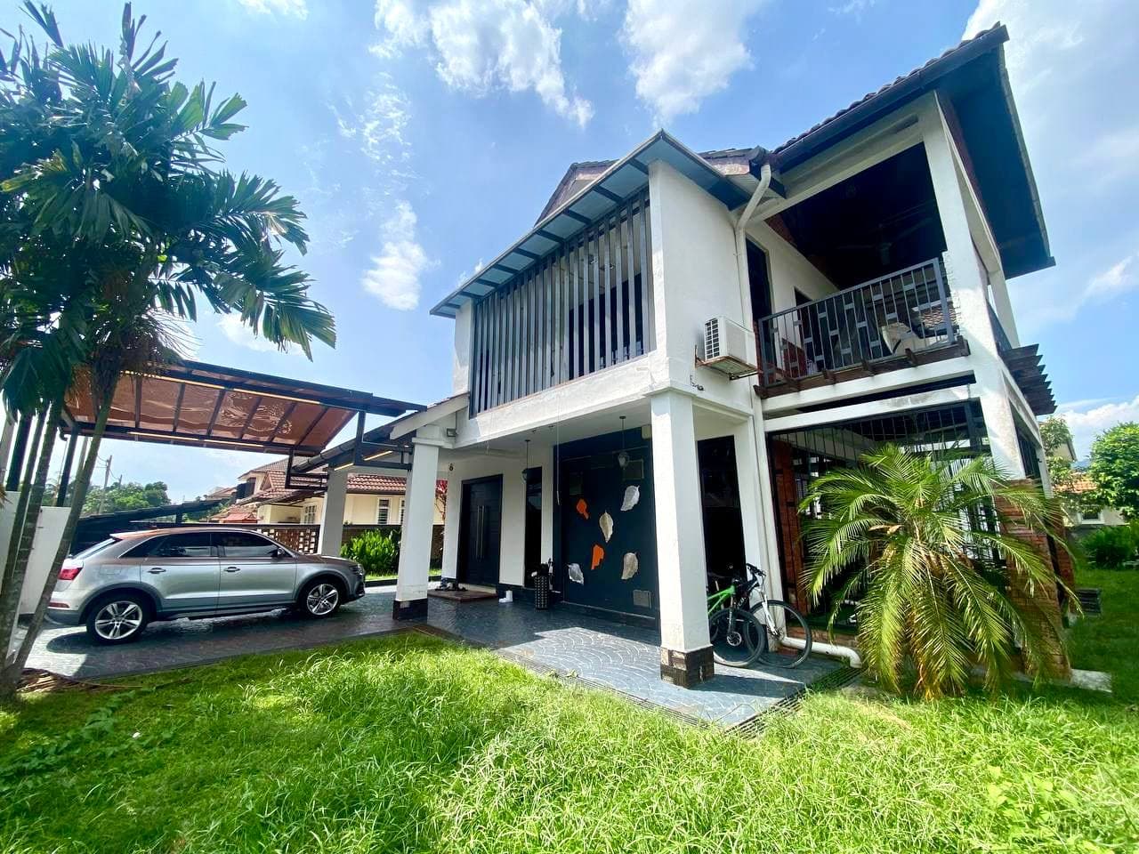 Double Storey Bungalow Renovated Taman Hulu Langat Jaya Cheras - Image 1