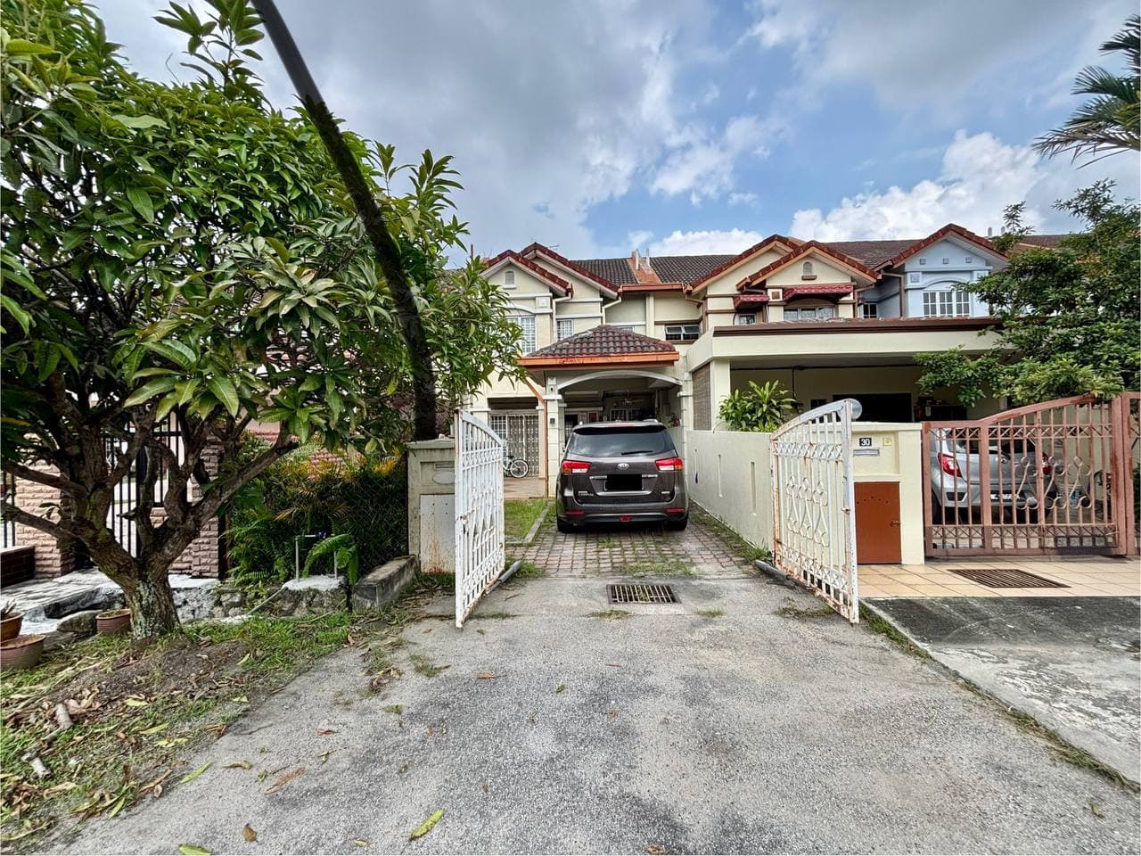 2 Storey Terrace Putra Height Putra Bahagia Subang Jaya - Image 1