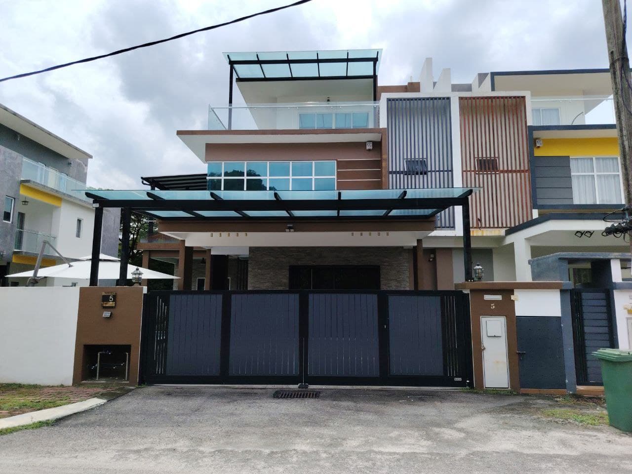 3.5 Storey Semi D Taman Sekamat Kajang