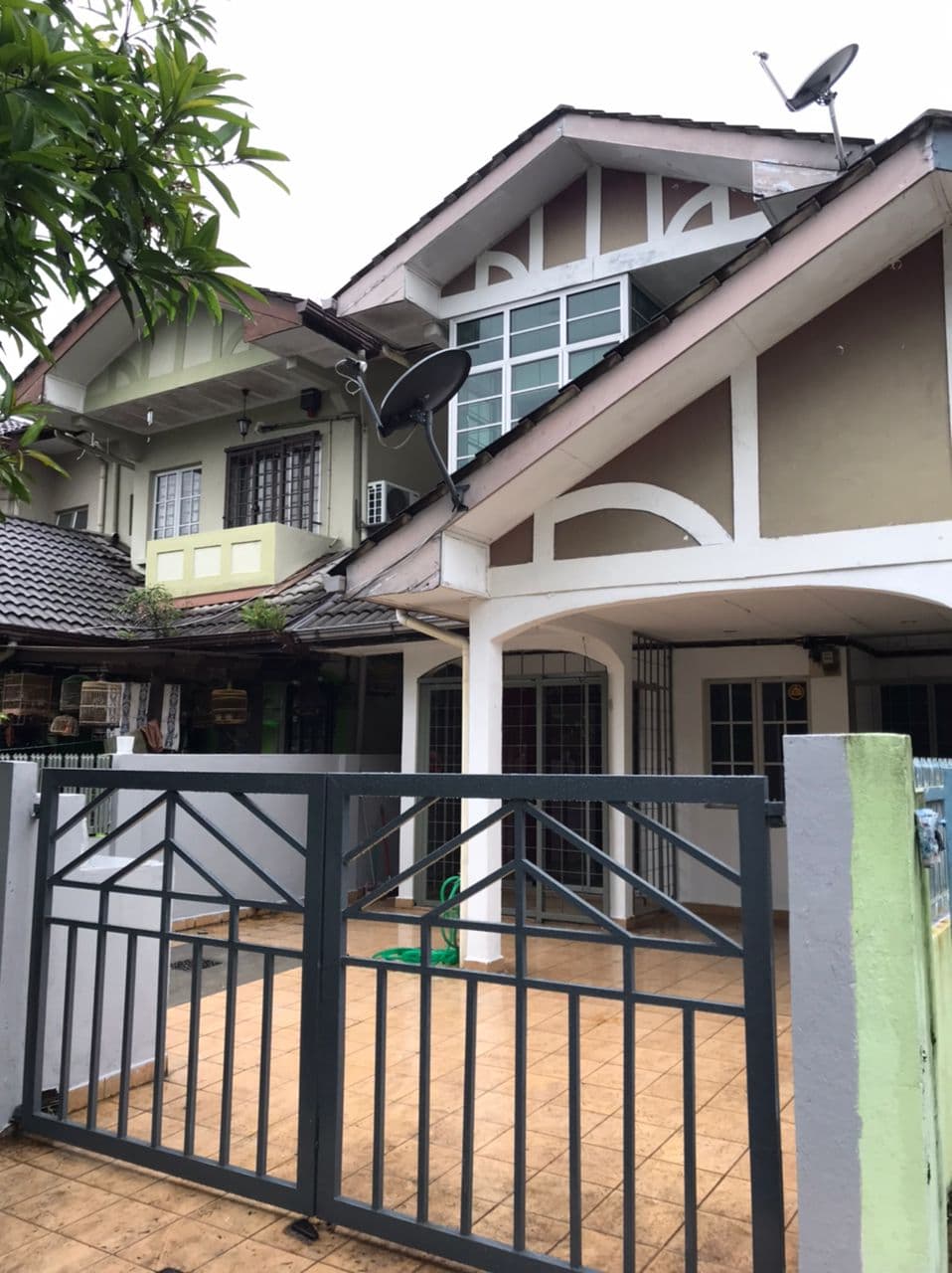 2 Storey Bandar Kinrara 5, Puchong - Image 1