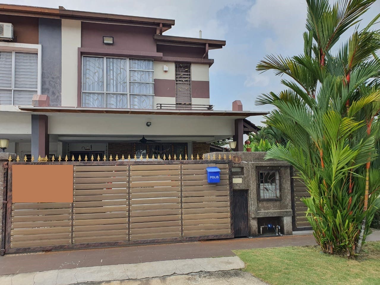Fully Renovated Double Storey Corner Lot Setia Indah Setia Alam - Image 1