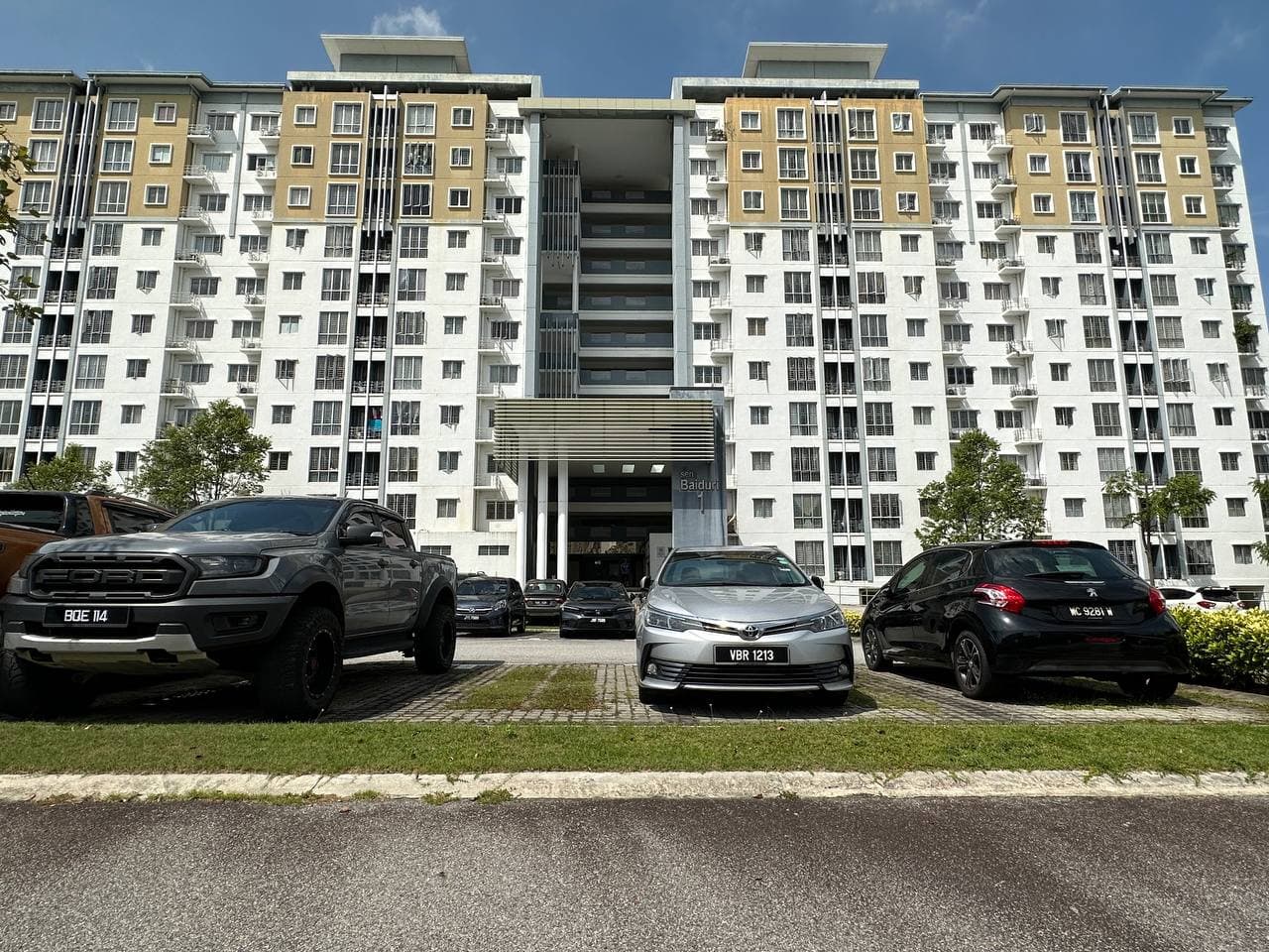 Pangsapuri Seri Baiduri Setia Alam Tingkat 2 - Image 1