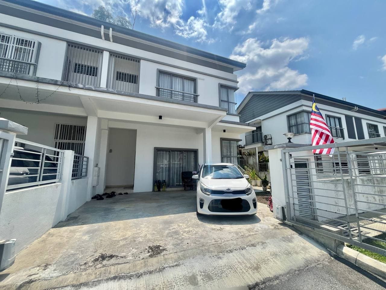 2 Storey Semi-D Taman Desaria Indah, Batu Caves - Image 1