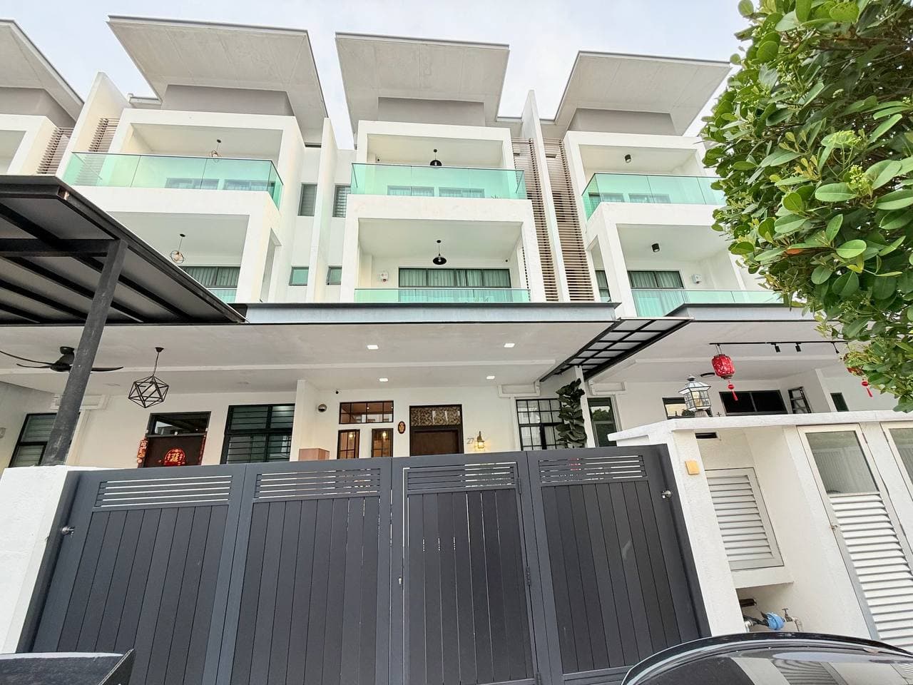 3 Storey Terrace Reflexion Type Grande, Puchong