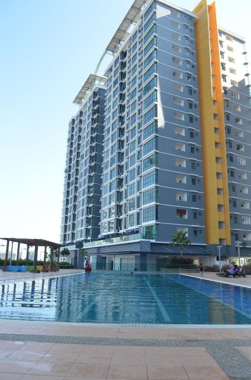 Vista Alam Serviced Apartment, Shah Alam - Image 1