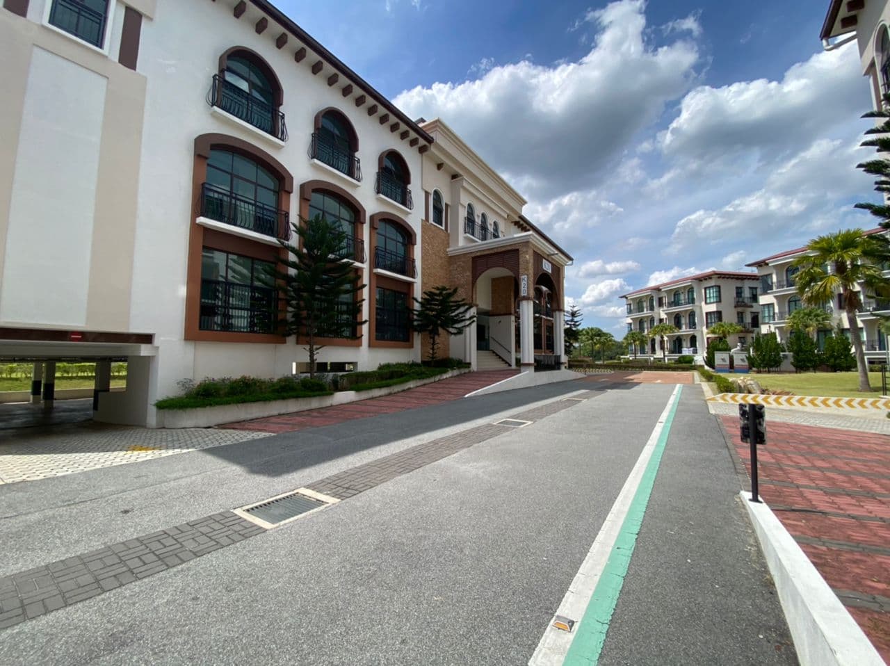 Lakeview Luxury Condominium Isle of Kamares - Image 1