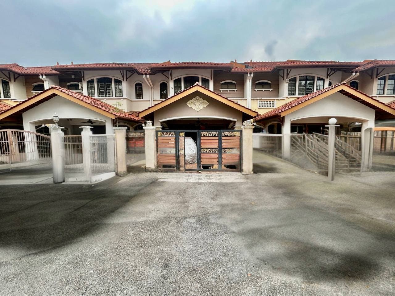 Double Storey Superlink Suadamai BTHO Cheras - Image 1