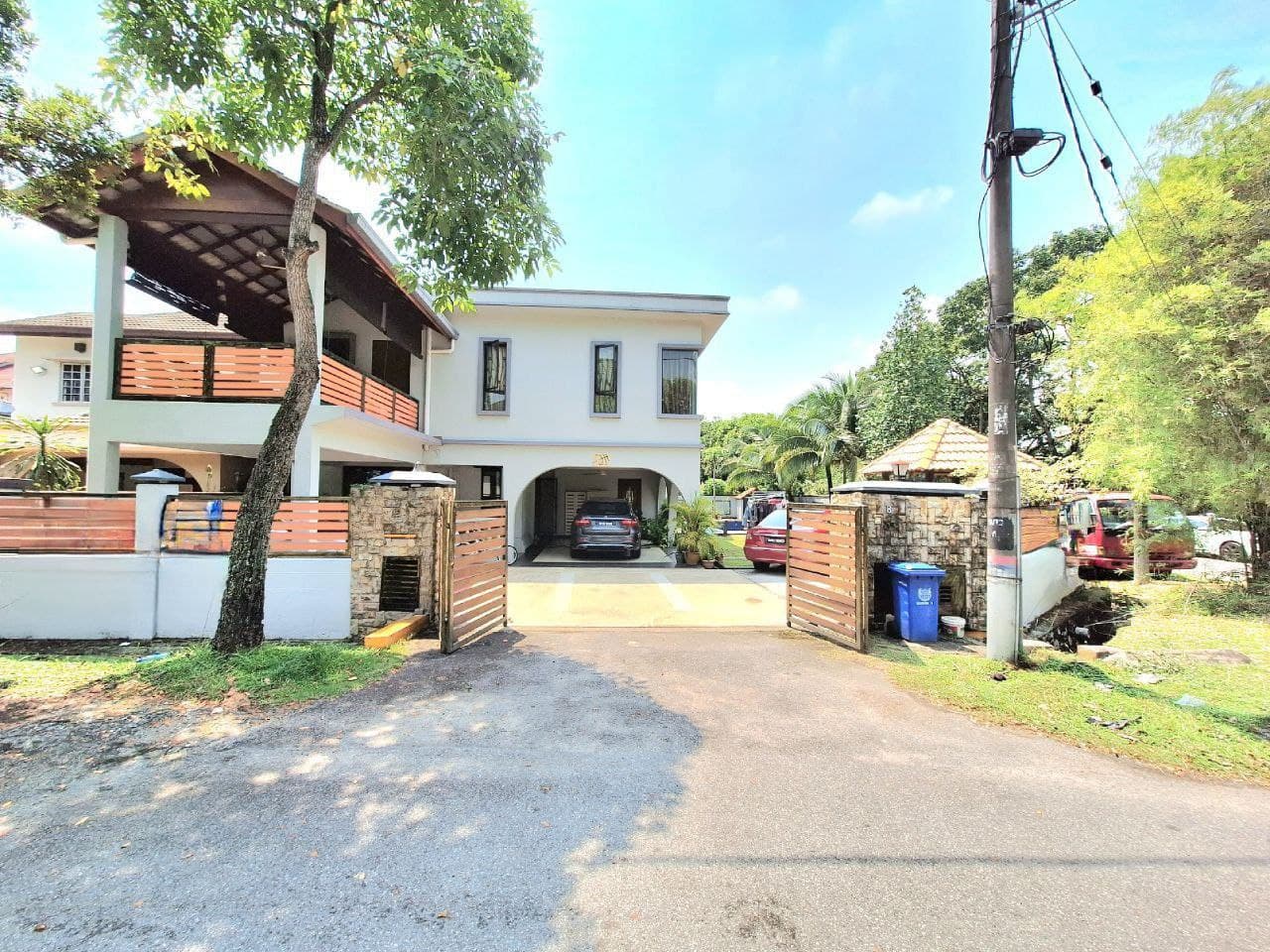 Double Storey Semi-D Seksyen 9 Shah Alam