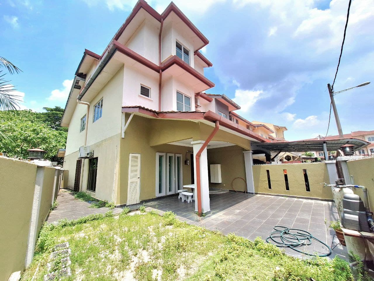 2.5 Storey Terrace Taman Saga 3 Kg Jawa Klang - Image 1
