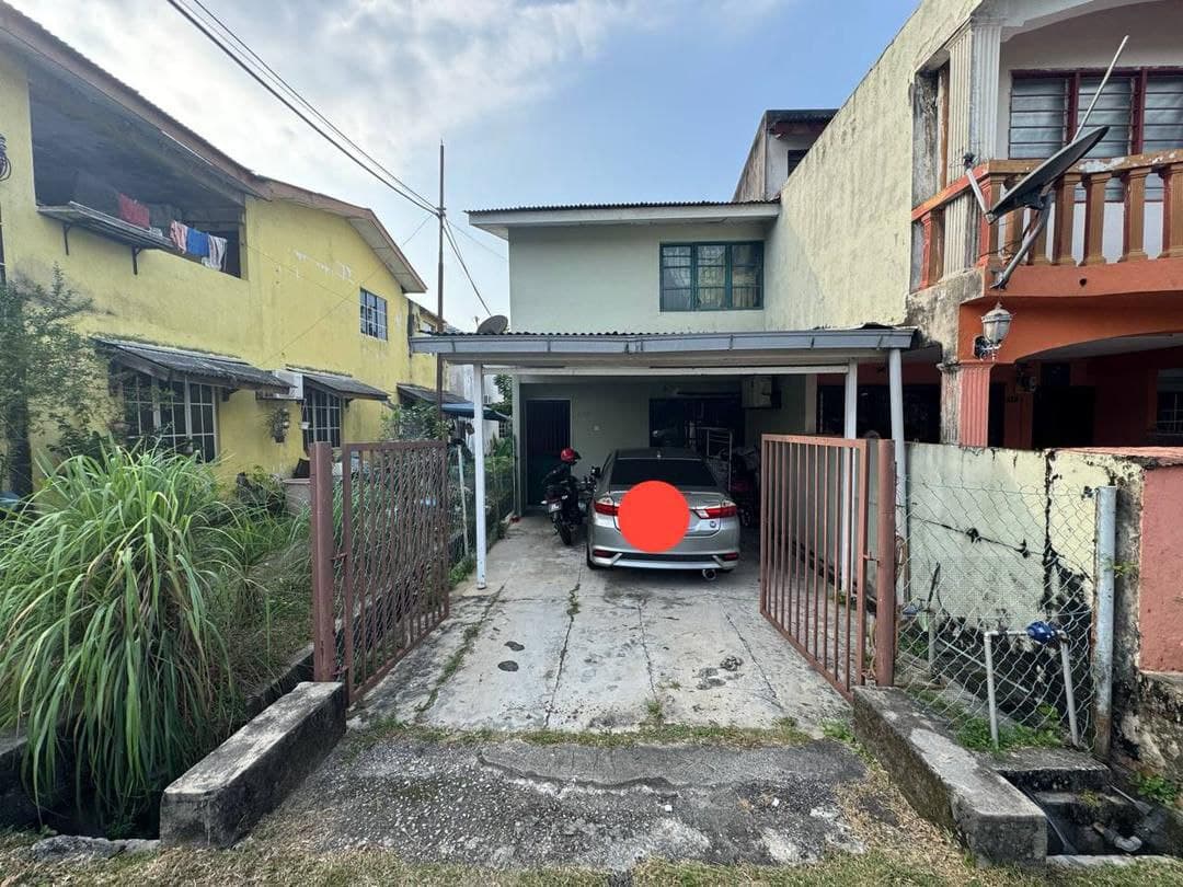 End Lot Double Storey Terrace Taman Sri Ampang, Ampang - Image 1
