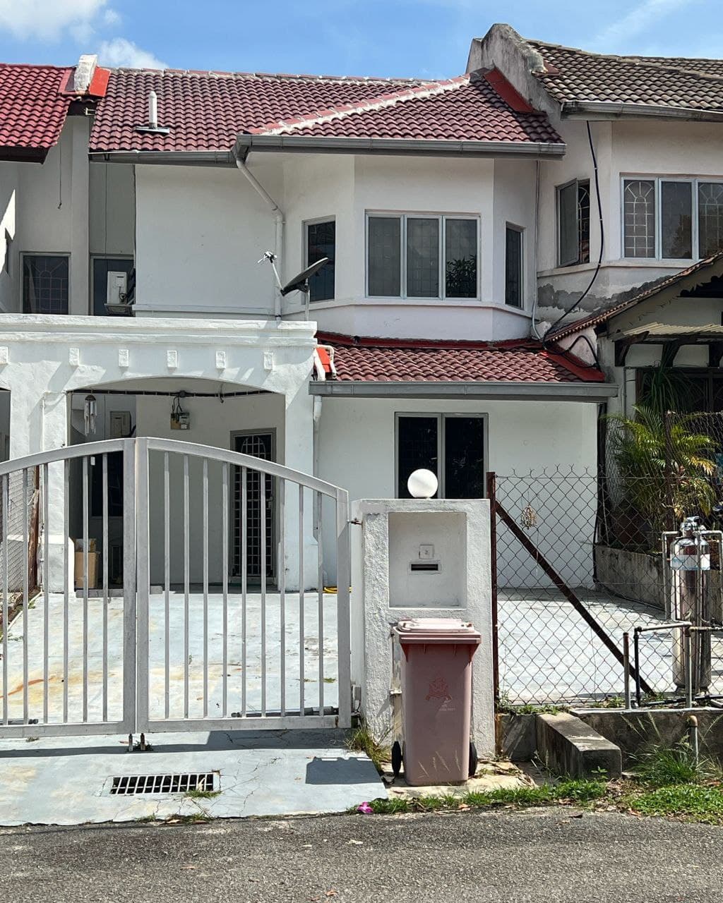 Double Storey Terrace Intermediate Jalan Cecawi 612 - Image 1