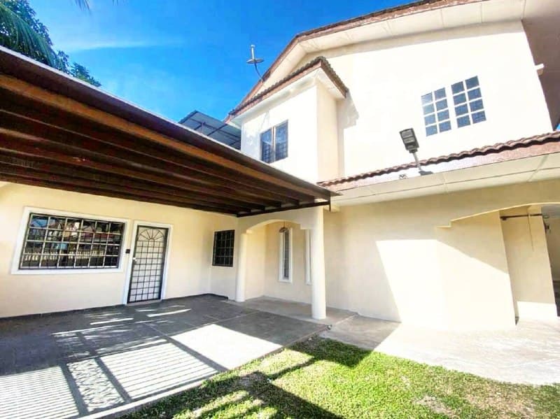 Corner Lot Double Storey Taman Semarak 2, Kajang - Image 1