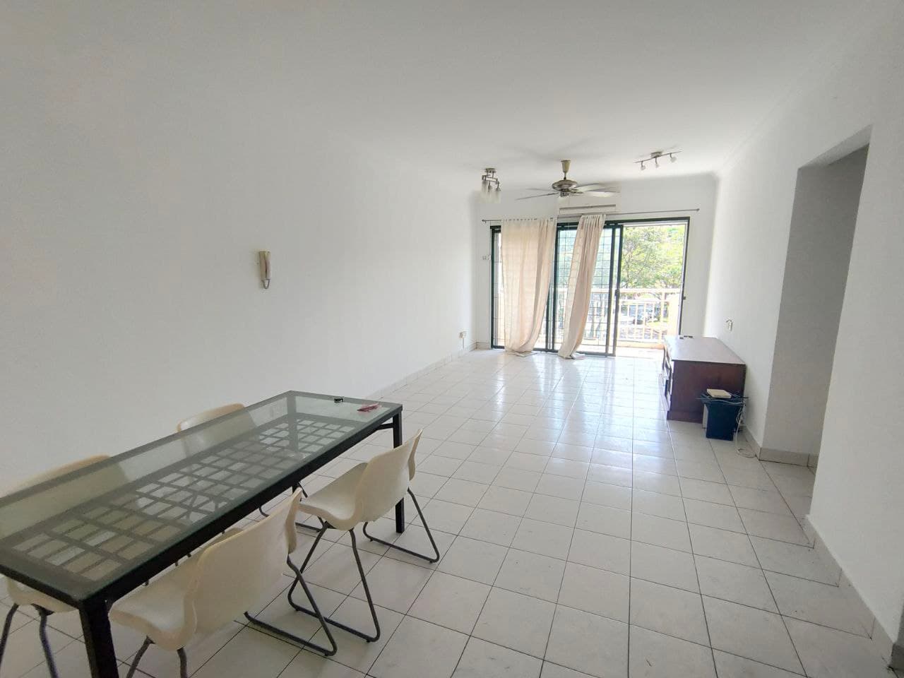 Basic Unit Puncak Nusa Kelana Condominium, Petaling Jaya - Image 1