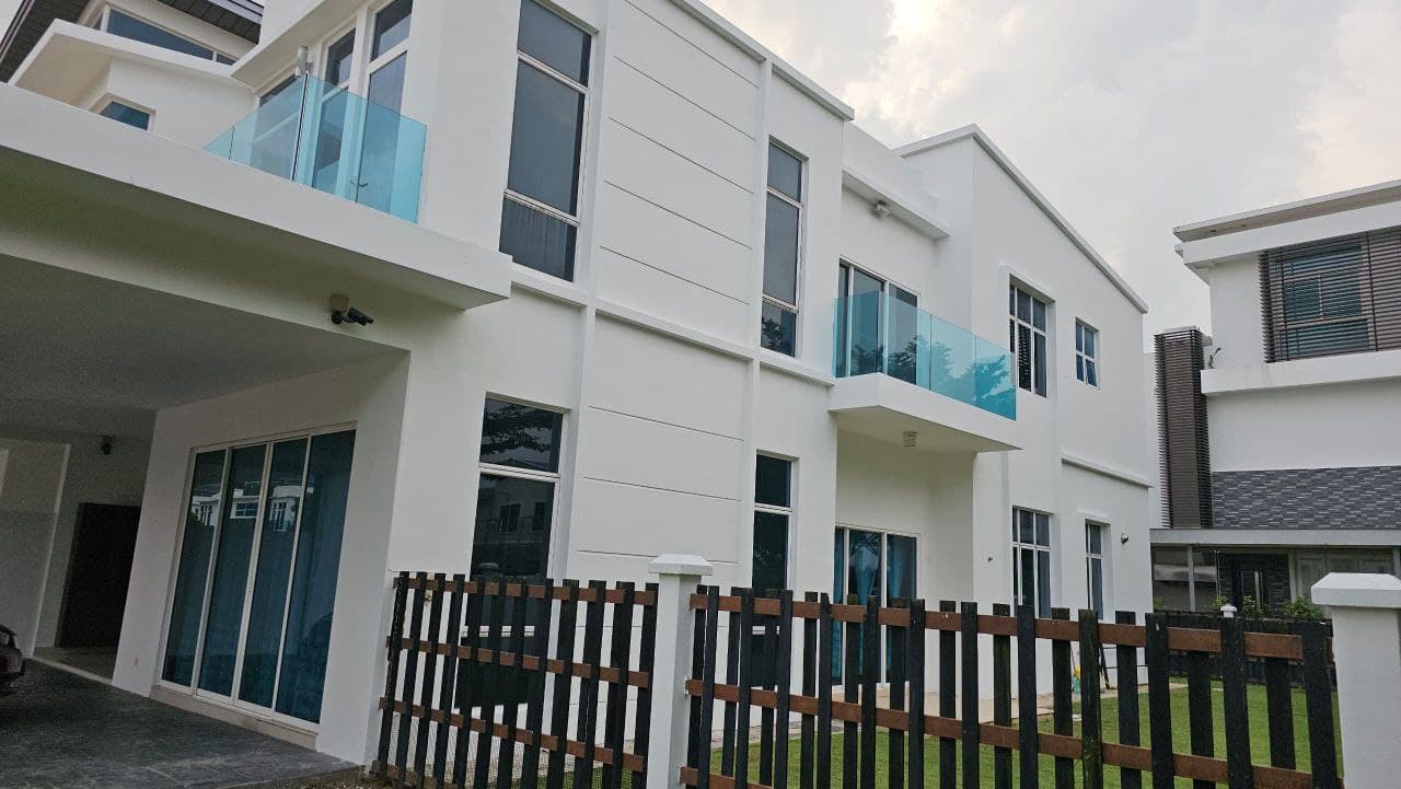 Semi Detached House, Mydiva, Perdana Lakeview East, Cyberjaya - Image 1