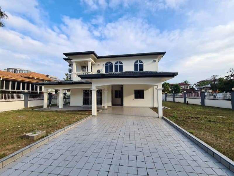 Corner Bungalow Taman Bukit Mewah, Kajang