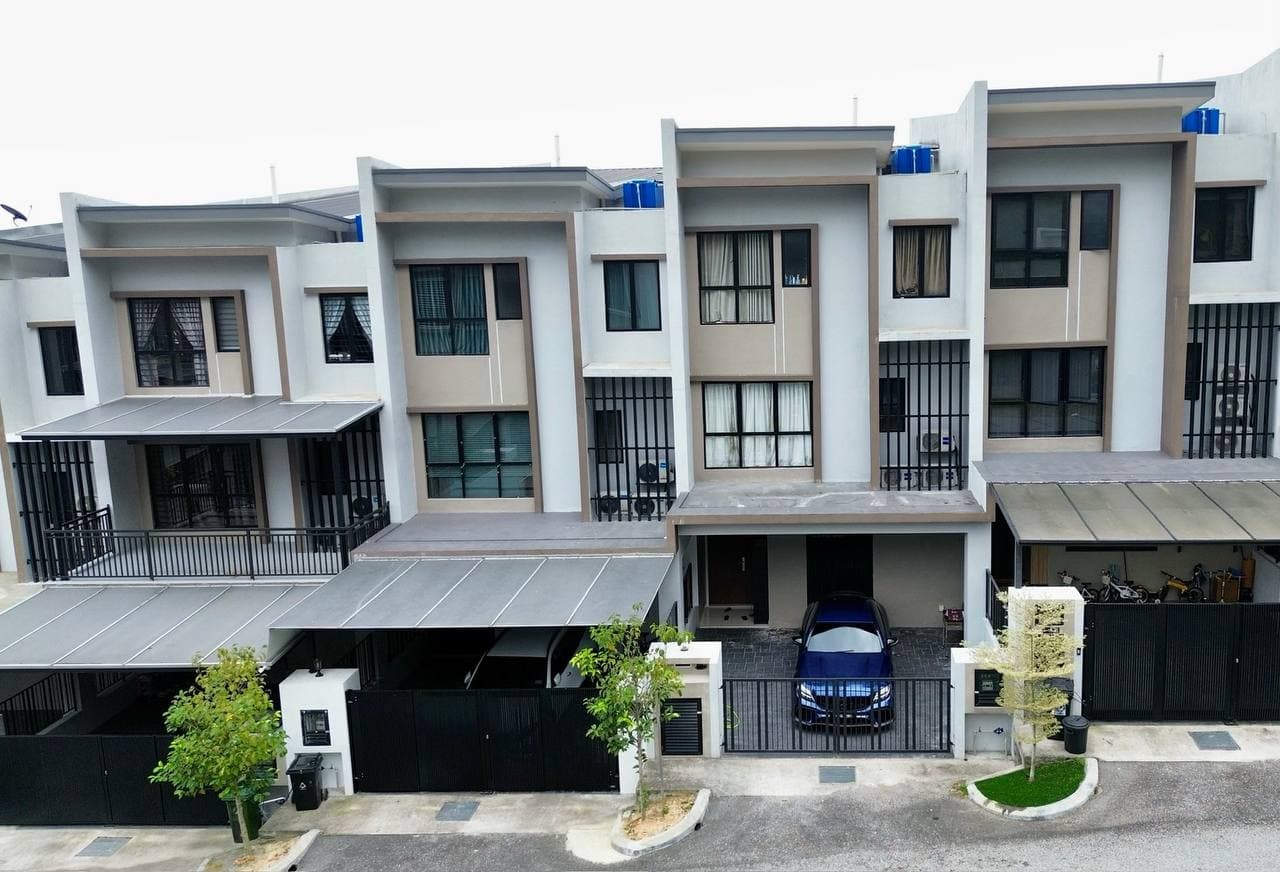 3 Storey Nassim Height Ukay Bistari, Ampang - Image 1