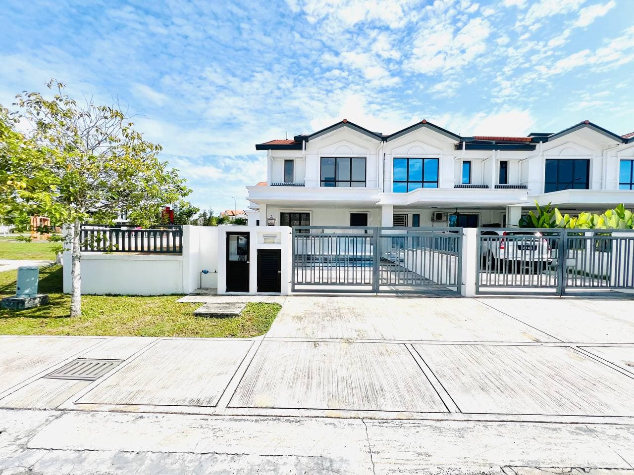 Double Storey Terrace Kasih Residence Setia Alam Sari Bangi - Image 1