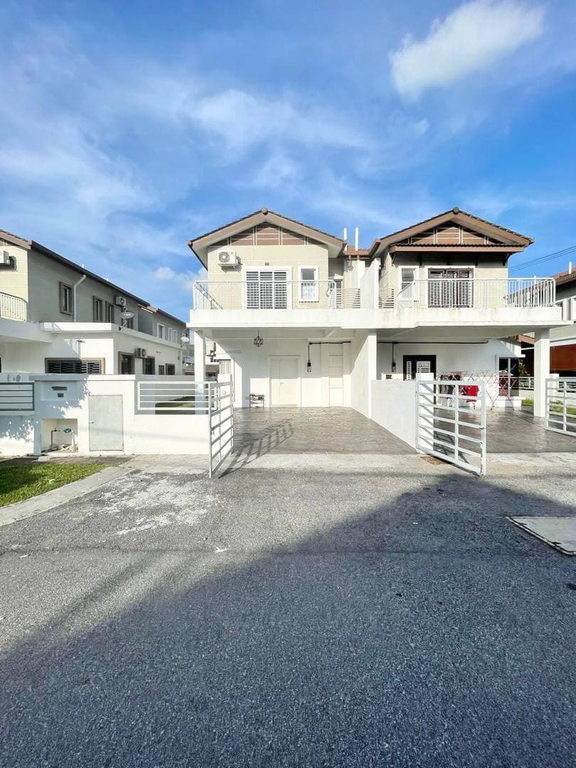 Renovated 2 Storey Semi-D Cluster Taman Desiran Bayu Puchong