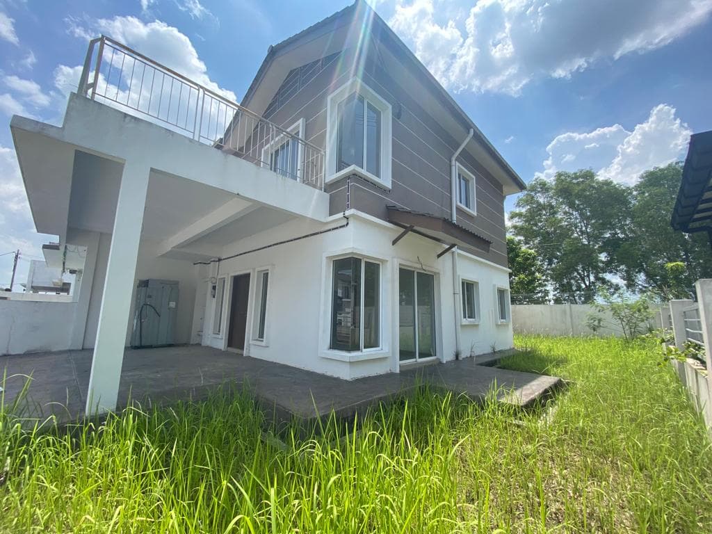 Double Storey Semi D Taman Desiran Bayu, Puchong