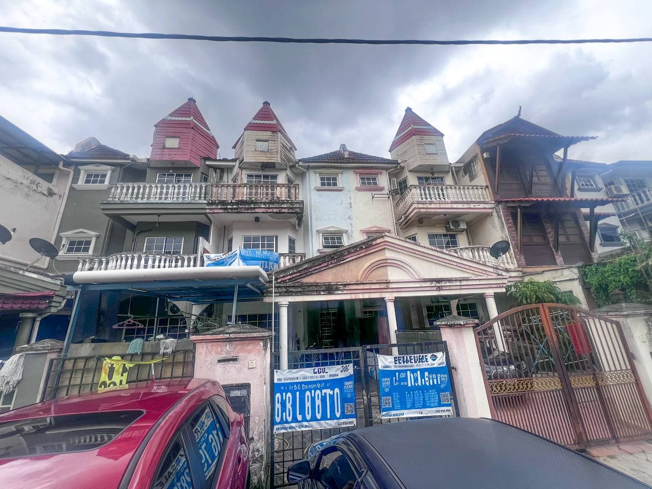 3 Storey Cartoon House, Taman Putri Jaya, Cheras - Image 1