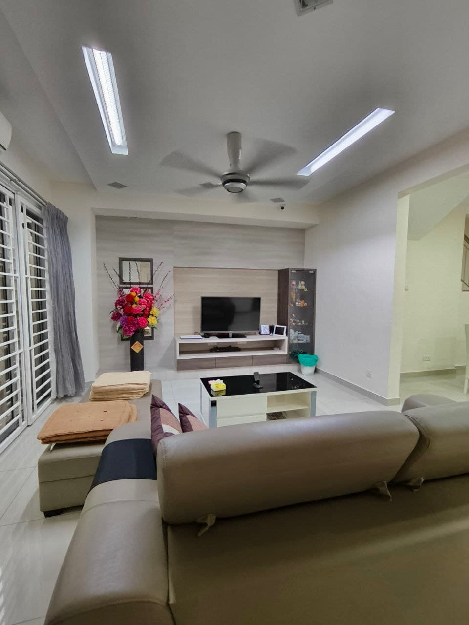 2 Storey Intermediate Terrace Spira, Alam Impian - Image 1